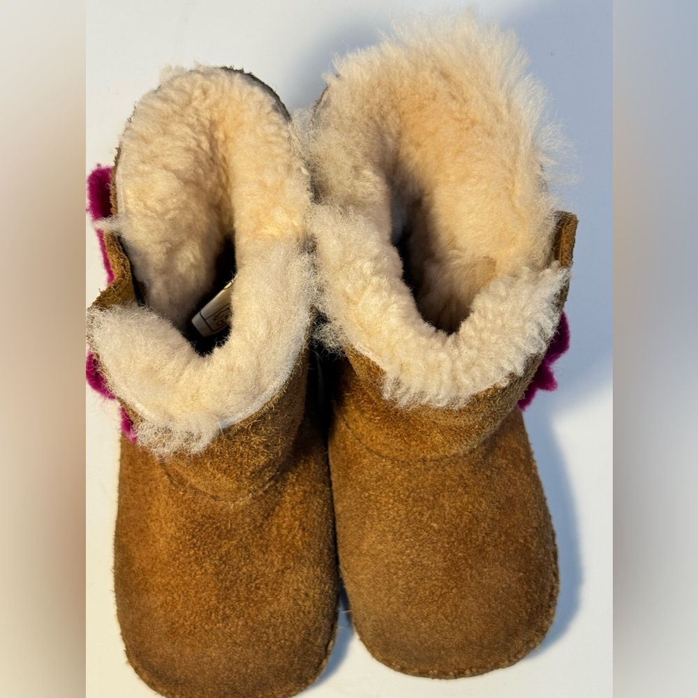 UGG Cassie Bow Boots - Toddler Kids Size 4/5 - Tan & Pink Suede Leather - Picture 4 of 12